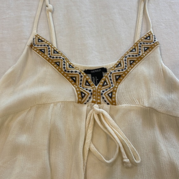 Forever 21 Cream cropped top - Picture 2 of 5